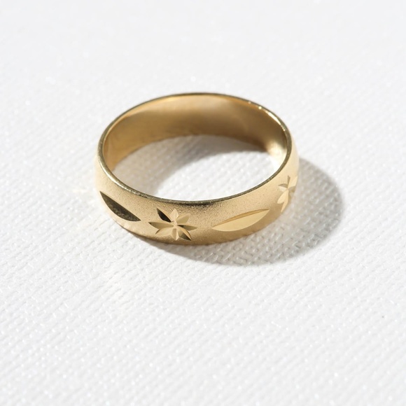 Vanessa Mooney Jewelry - The Vintage Star Ring